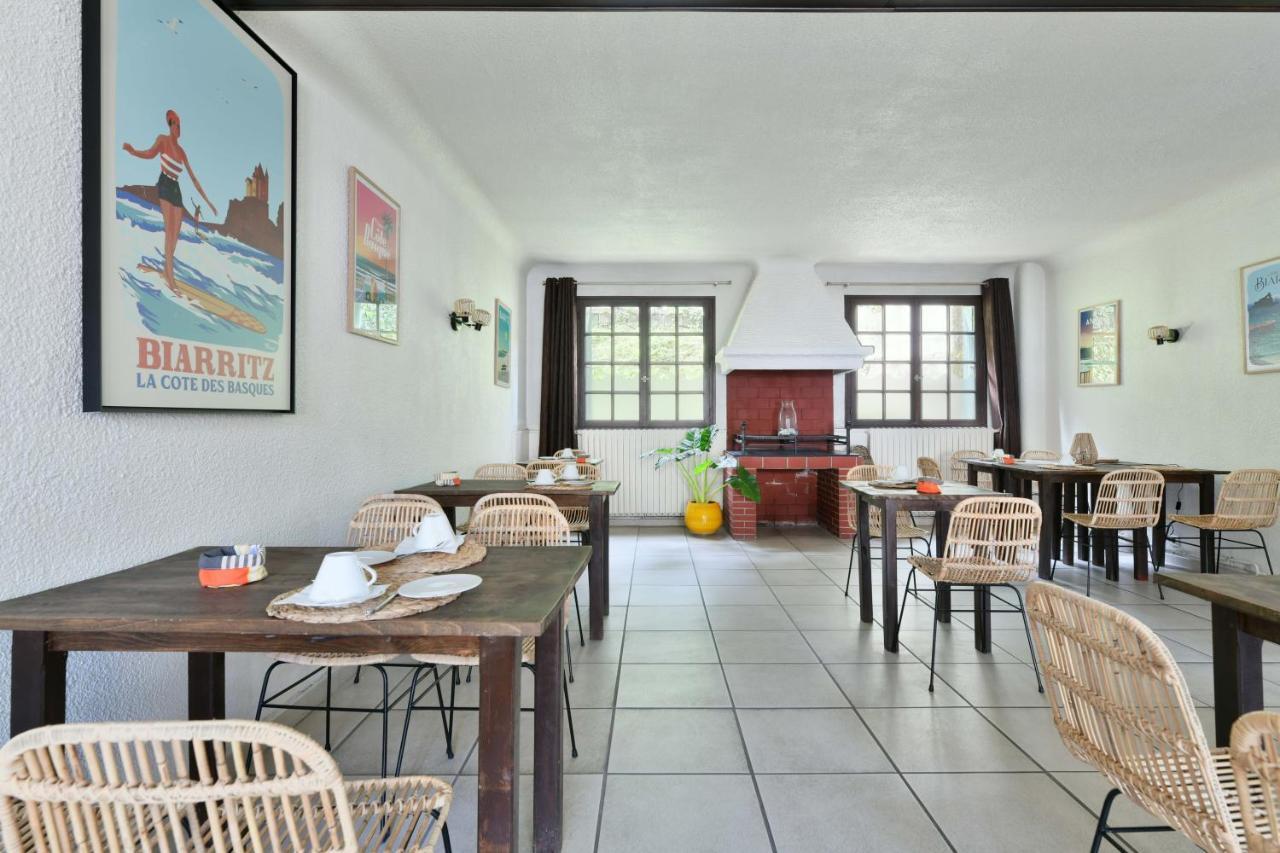 Hotel Val Flores Logis Biarritz Exteriör bild